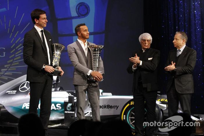 Lewis Hamilton, Mercedes AMG F1, Bernie Ecclestone, Toto Wolff, Mercedes AMG F1 Accionista y Director Ejecutivo