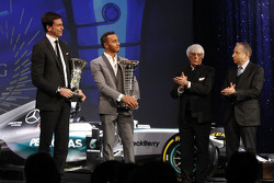 Lewis Hamilton, Mercedes AMG F1, Bernie Ecclestone, Toto Wolff, Mercedes AMG F1 Accionista y Directo