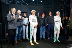 El campeón de F1 2015 Lewis Hamilton y Nico Rosberg