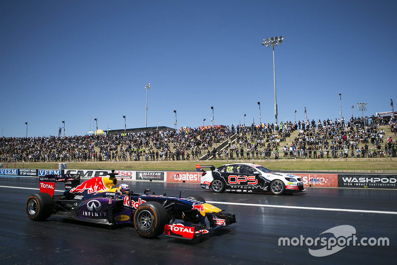 Daniel Ricciardo, Red Bull-Renault RB7 ve Nick Percat