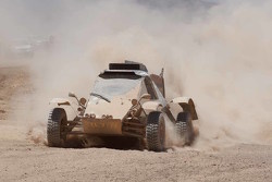 Tom Coronel in de Maxxis buggy