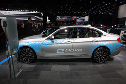 BMW 330e