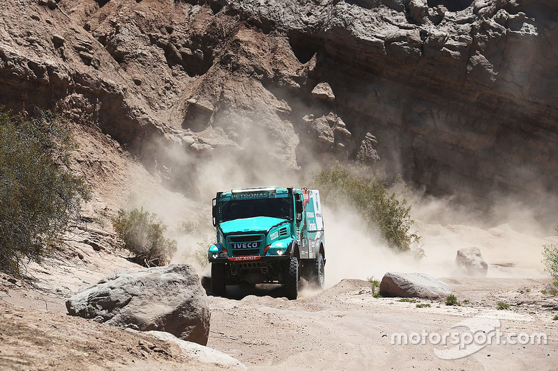 #501 Iveco: Gerard de Rooy, Moises Torrallardona, Darek Rodewald