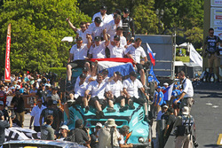 Categoria camion, i vincitori: #501 Iveco Gerard de Rooy, Moises Torrallardona, Darek Rodewald