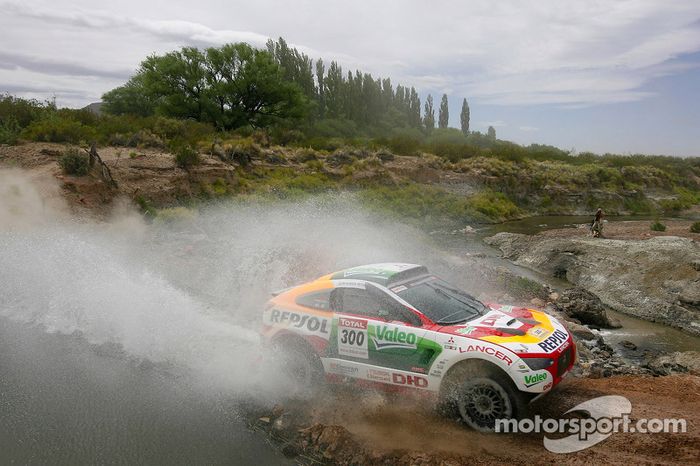 #300 Mitsubishi Racing Lancer: Stéphane Peterhansel y Jean-Paul Cottret