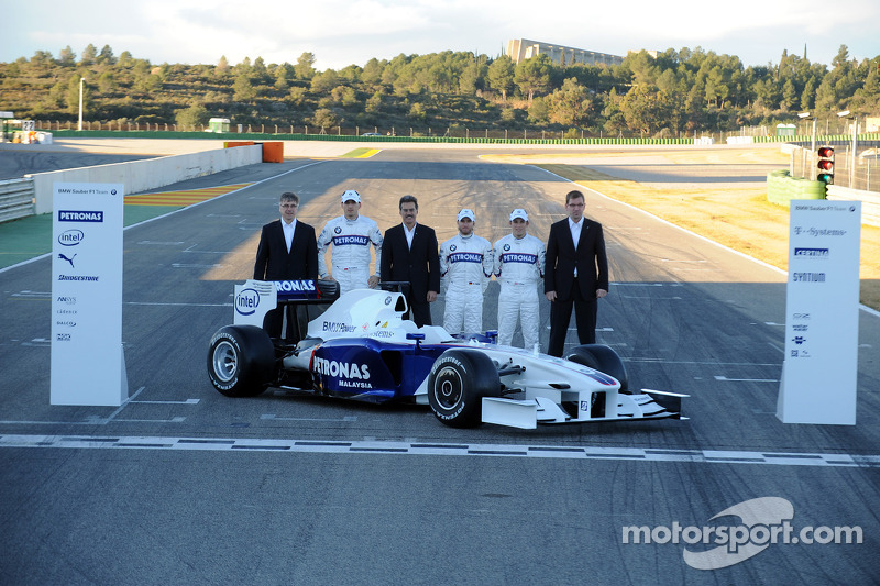 Walter Riedl, Robert Kubica, Dr. Mario Theissen, Nick Heidfeld, Christian Klien and Markus Duismann 