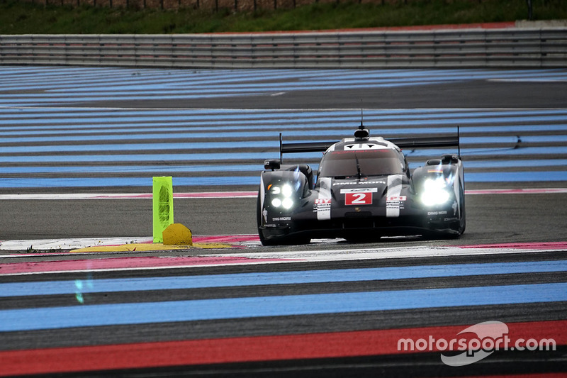 #2 Porsche Team Porsche 919 Hybrid: Romain Dumas, Neel Jani, Marc Lieb