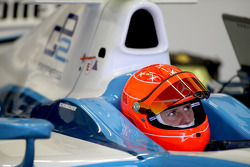 Michael Schumacher teste une GP2