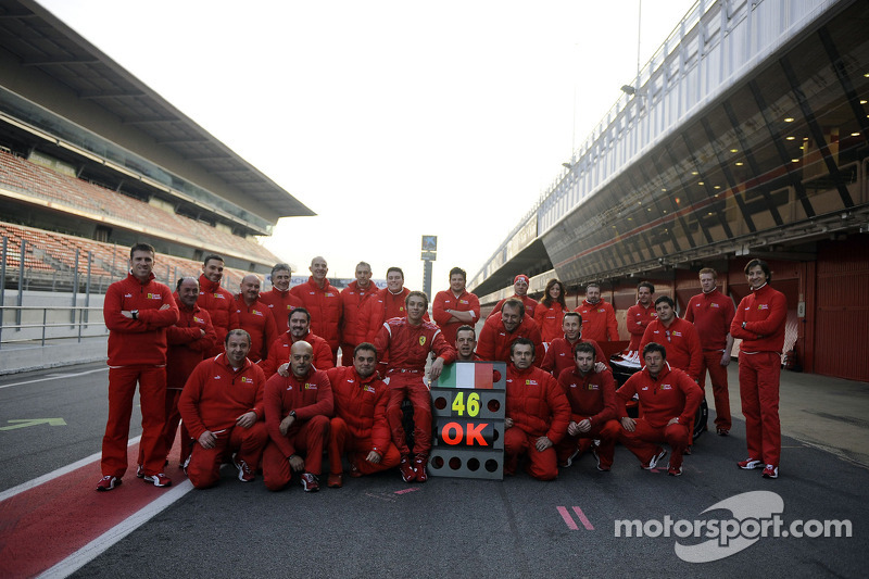 Valentino Rossi tests the Ferrari F2008