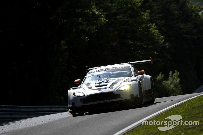 #27 Aston Martin Racing, Aston Martin Vantage GT3: Jonny Adam, Fernando Rees, Mathias Lauda, Richie Stanaway