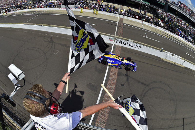 Hoeveel ronden reed Indy 500-winnaar Alexander Rossi in zijn laatste stint?