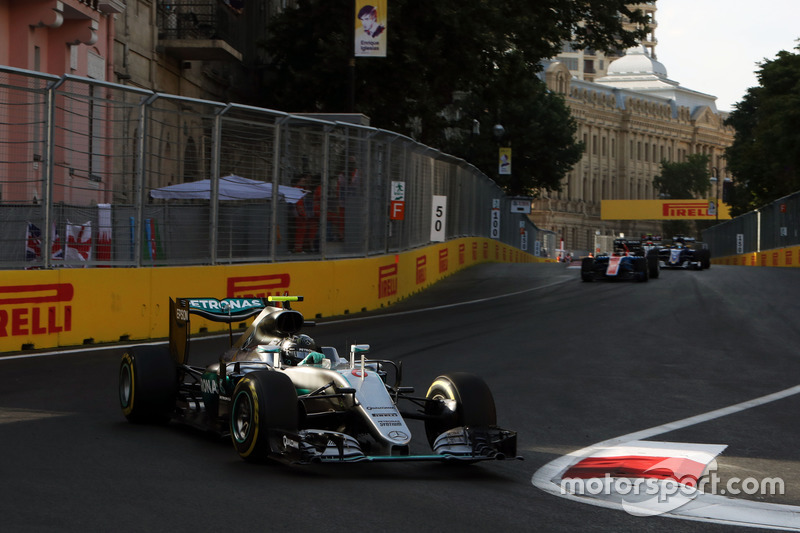 Mercedes: 35 очков